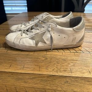 Golden Goose SuperStar size 11/  42